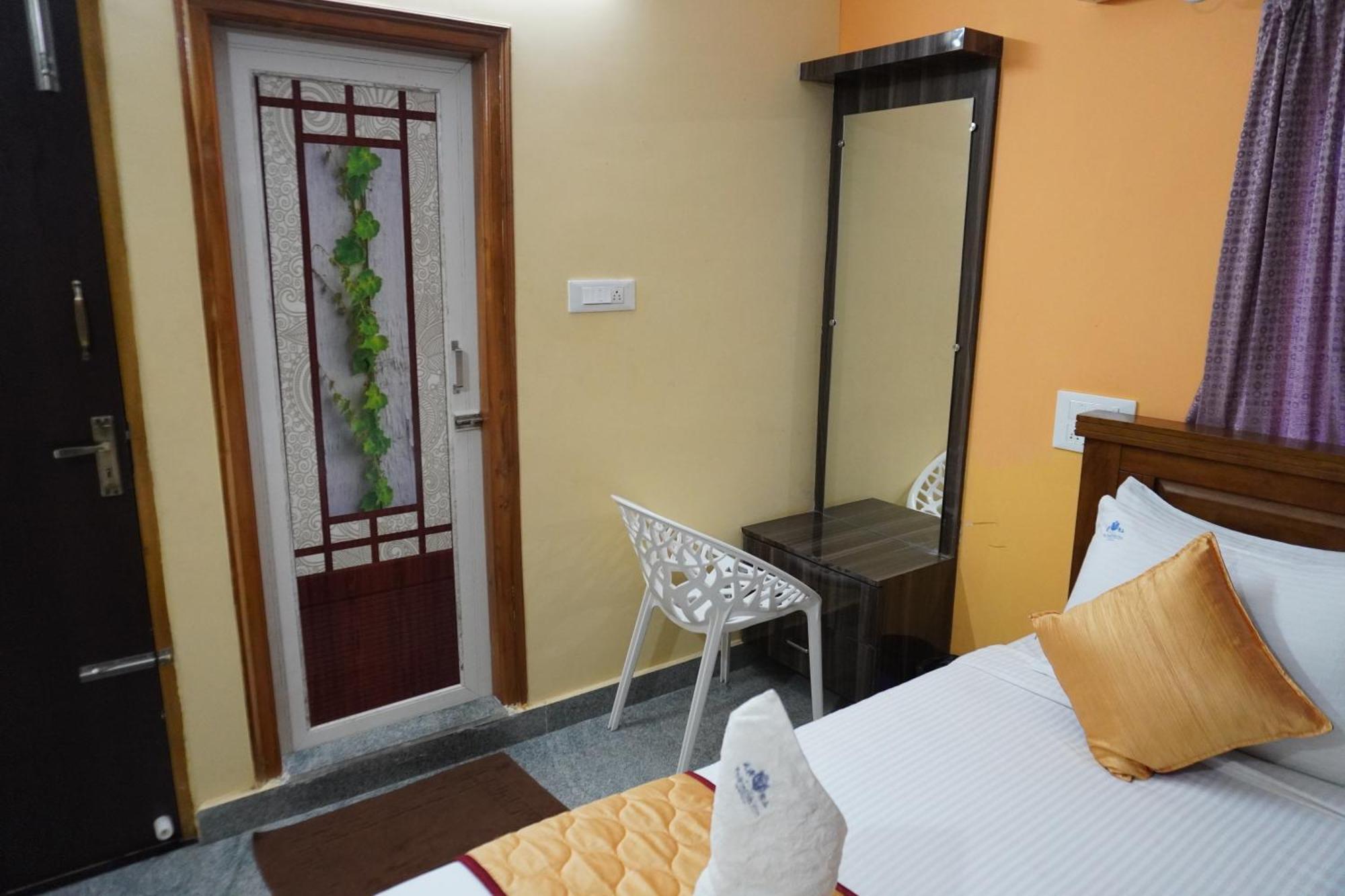 Tirumala Premium Home Stay Tirupati Exterior foto